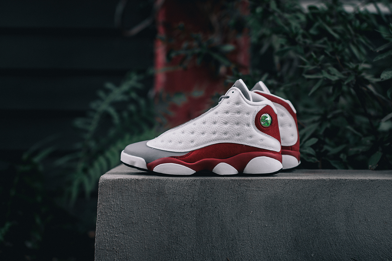 Air Jordan 13 Retro Cement Grey