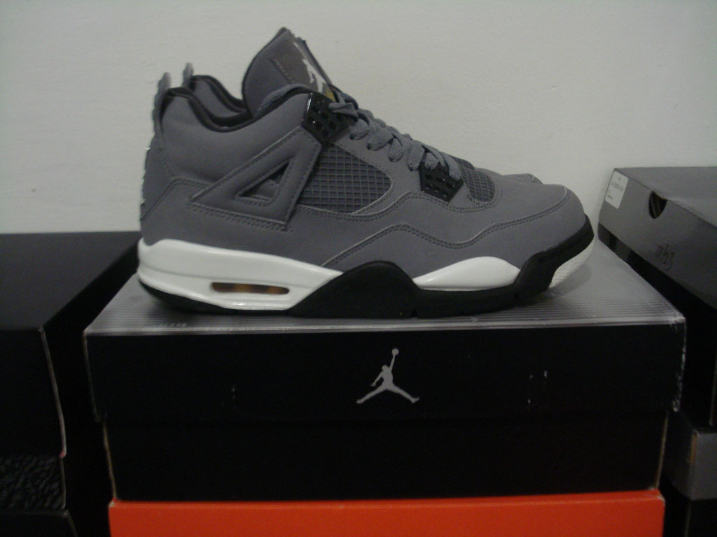Air Jordan 4 Cool Grey