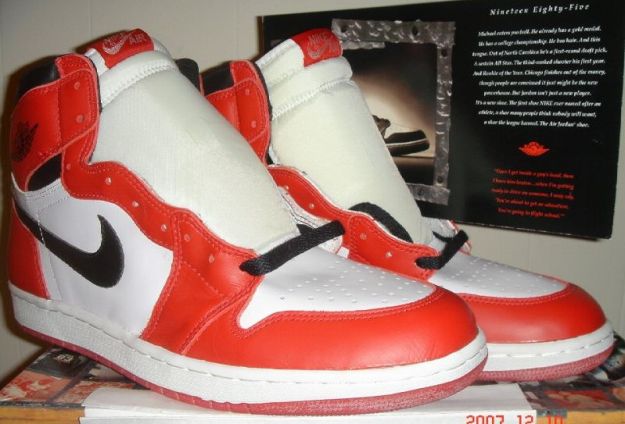 Air Jordan 1 1994 - White / Black - Red