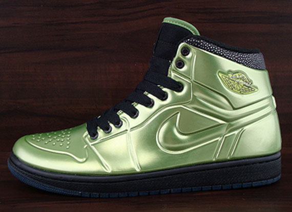 Air Jordan 1 Anodized - Altitude Green / Black