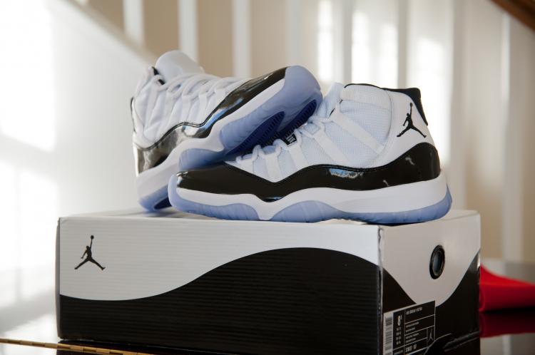 Air Jordan 11 Concord 2011