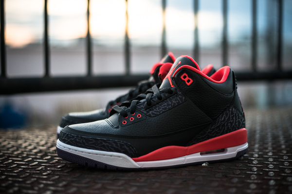 Air Jordan 3 Crimson