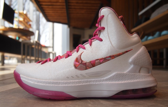 Nike KD 5 Aunt Pearl