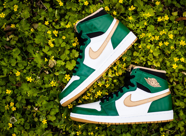 Air Jordan 1 Clover