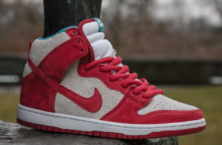 Nike Dunk High SB Dr. Seuss