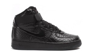 Nike-WMNS-Air-Force-1-Patent-Croc-Pack-2-e1412094186973