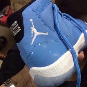 air-jordan-11-pantone-1-580x580