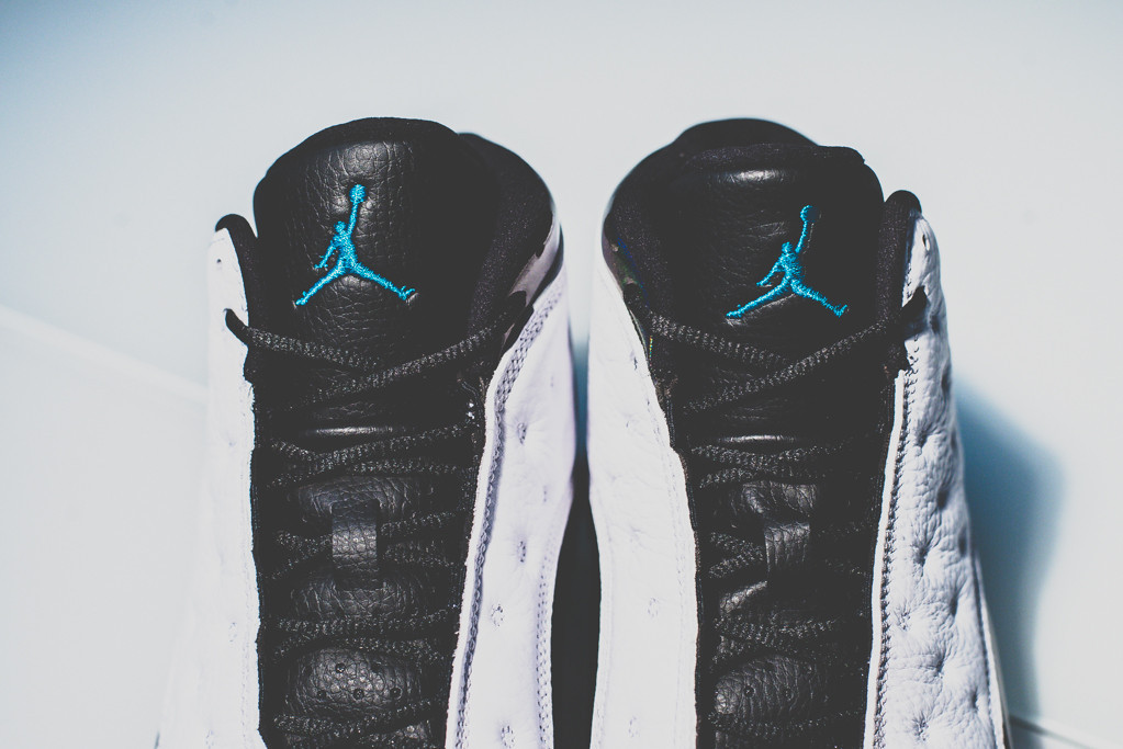 air-jordan-13-retro-white-tropical-teal-hologram-3