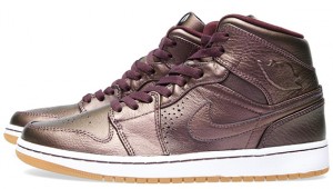 air-jordan-1-mid-nouveau-burgundy-gum-1