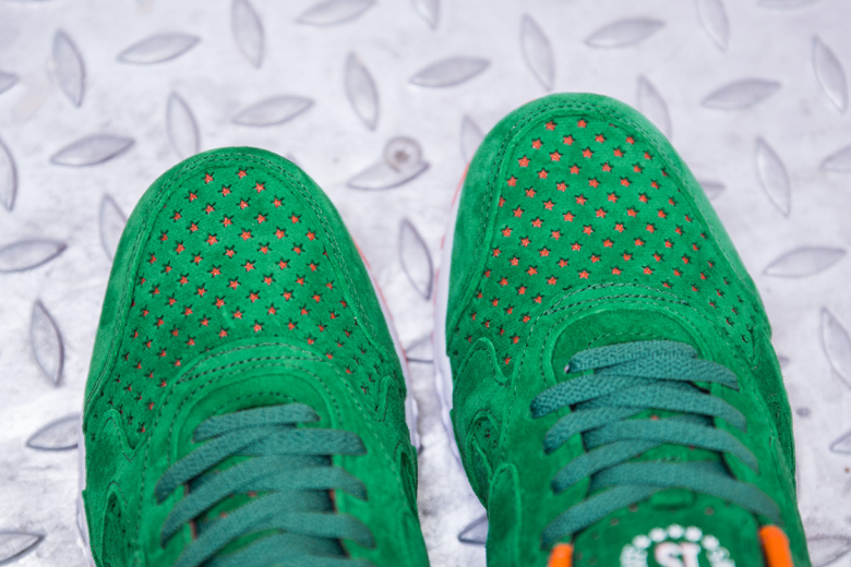 sneakersnstuff-x-reebok-inferno-15-stars-3
