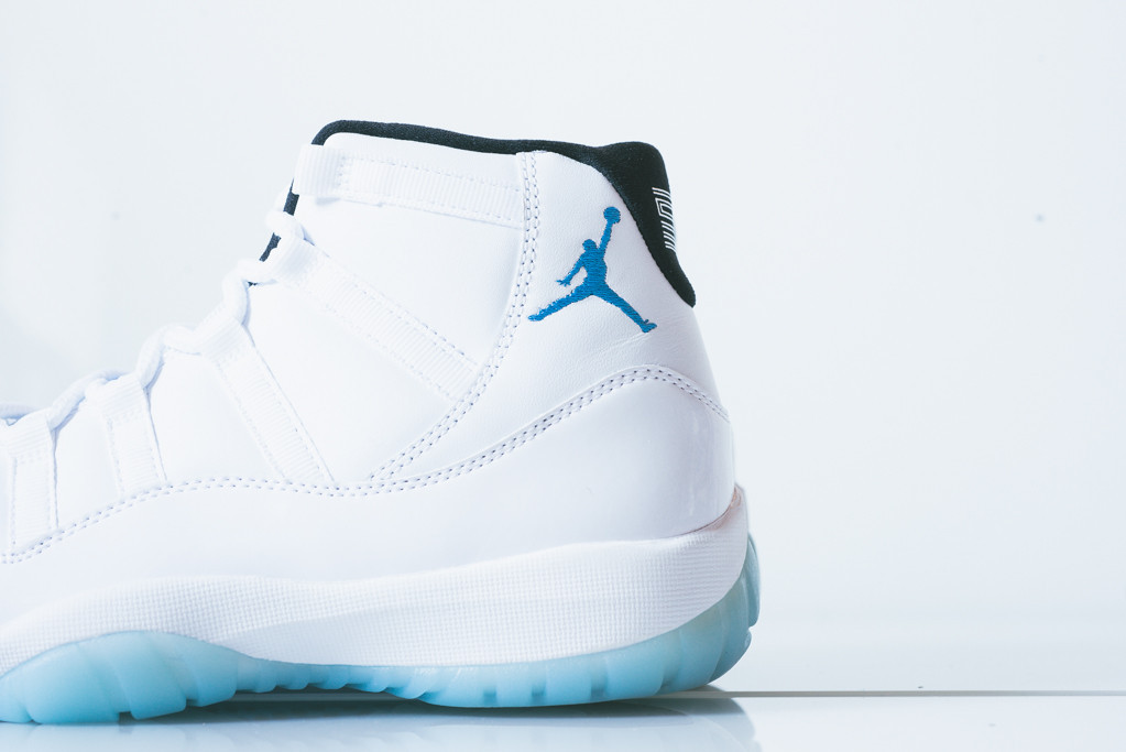 Air_Jordan_11_Retro_Columbia_378037_117_Sneaker_Politics_5_1024x1024
