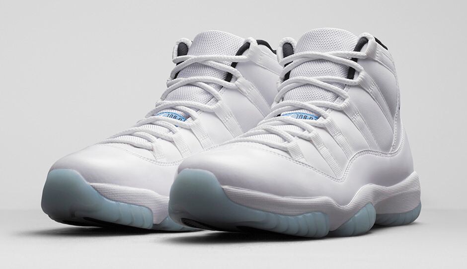 Air Jordan 11 Legend Blue