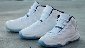 retro-11-legend-blue-family-sizing-700x400