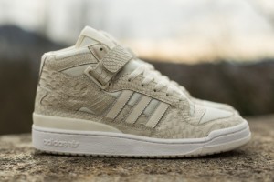 adidas-forum-mid-cream-white-croc-2-681x454