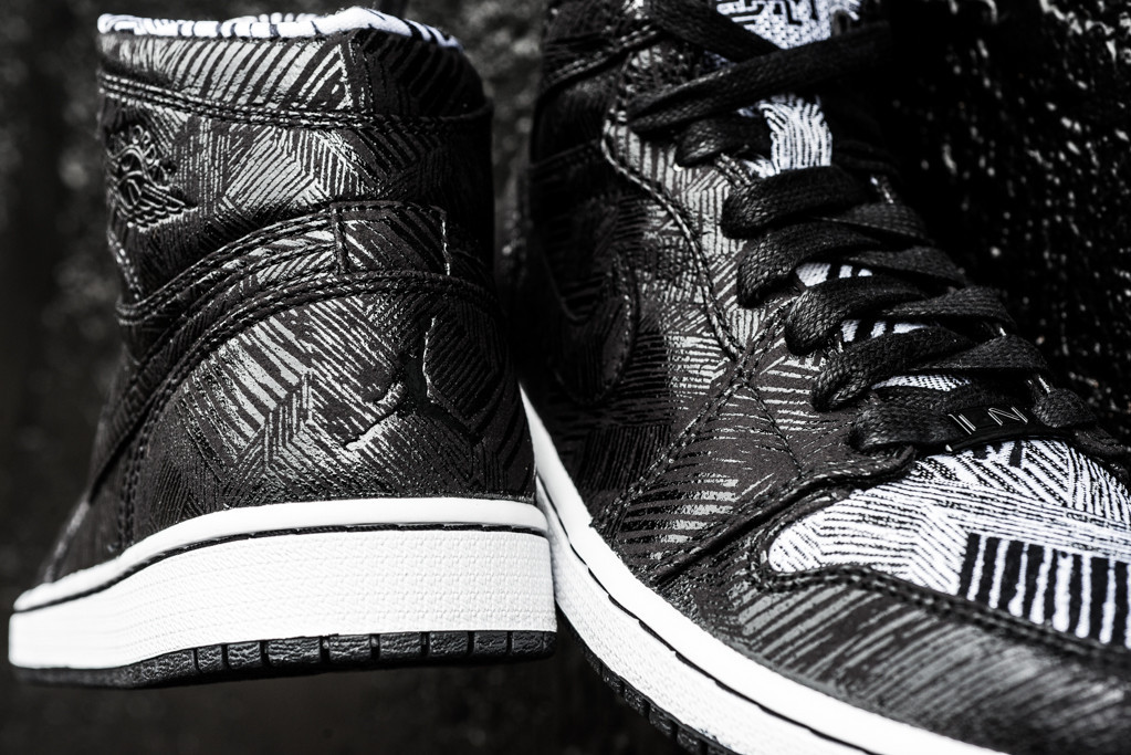 air-jordan-1-bhm-black-history-month-2015-5