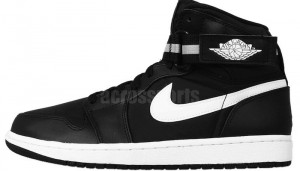 air-jordan-1-high-strap-black-white-700x400