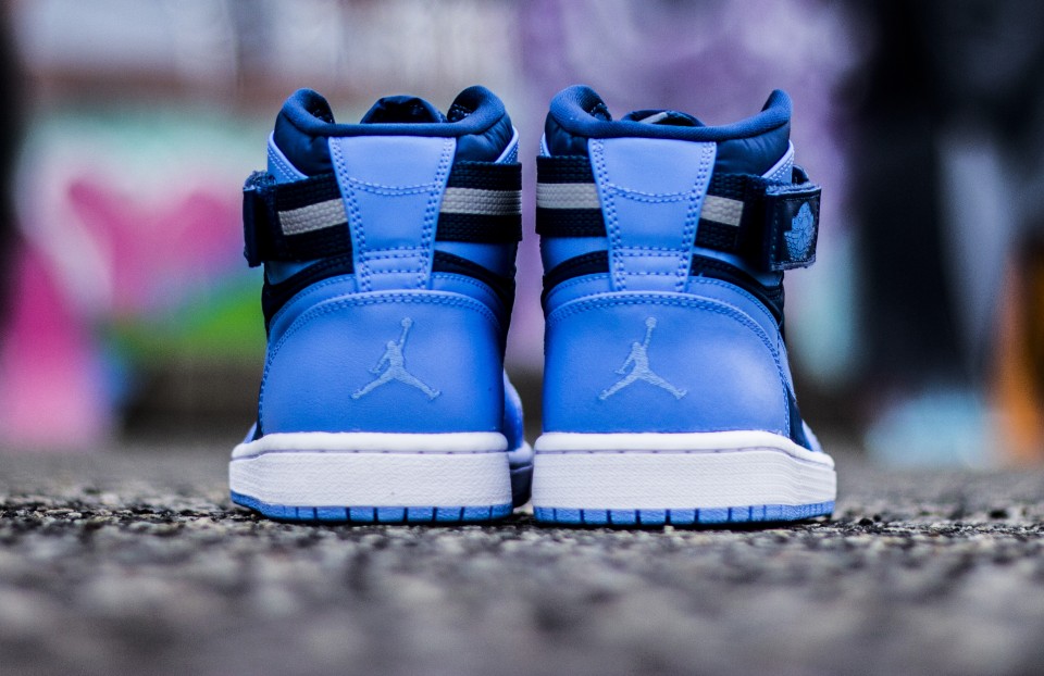 air-jordan-1-high-strap-french-blue-2