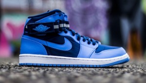 air-jordan-1-high-strap-french-blue-700x400