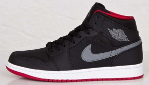 air-jordan-1-mid-black-cool-grey-gym-red-700x400