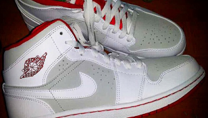 air-jordan-1-mid-hare-2015-1-700x400