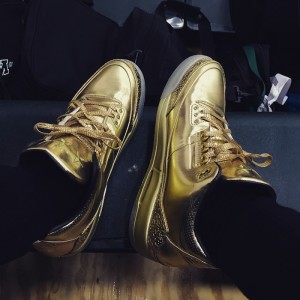 kyrie-irving-air-jordan-3-gold