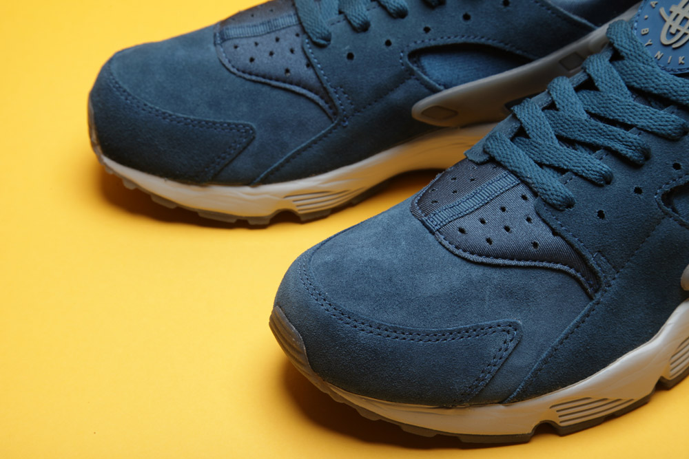 nike-air-huarache-blue-force-2