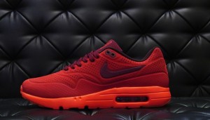 nike-air-max-1-ultra-moire-gym-red-681x390