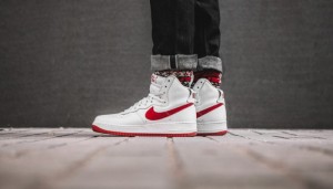 on-feet-photos-nike-air-force-1-high-nai-ke-700x400